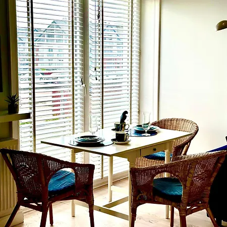 Sunset Kropla Baltyku 아파트 달로브코